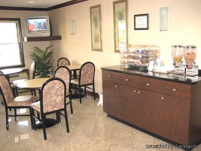 Yorktown Motor Lodge Restaurant photo